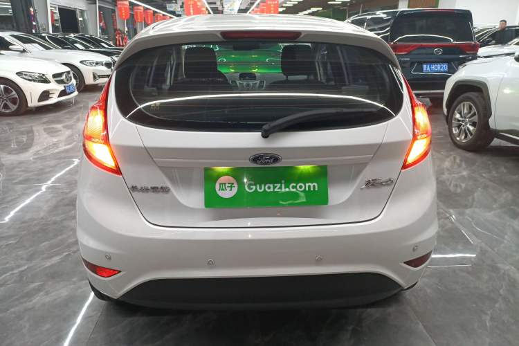 Used Ford Fiesta 2013 Hatchback 1.5L Automatic Fashion Edition
