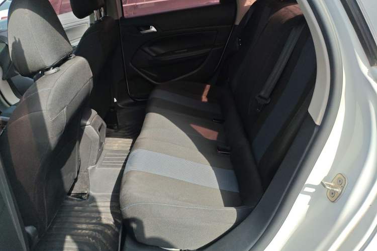 Used Peugeot 308 2019 1.6L Automatic Luxury Version China V Standard Left Rear Seat