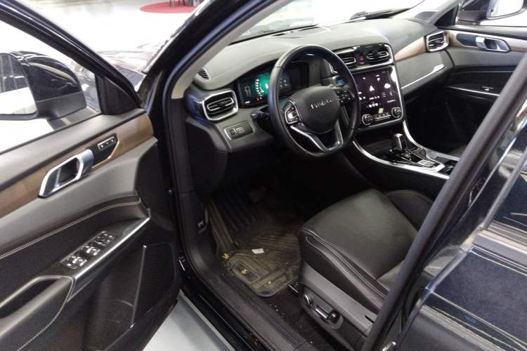 Used Lynk & Co 01 2019 2.0T Two-Wheel-Drive Pro Version China VI Standard
