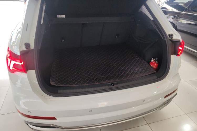 Used Audi Q3 2021 35 TFSI Progressive Dynamic Edition Trunk