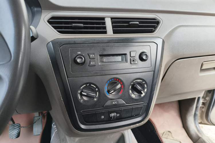 Used Wuling Zhiguang V 2017 1.2L Base Version LMH
