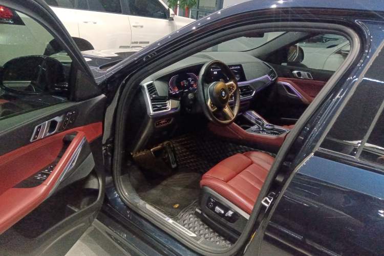 Used BMW X6 2021 xDrive40i M Sport Package
