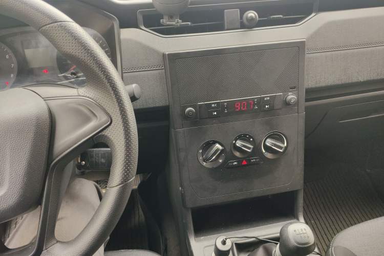 Used Wuling Hongguang PLUS 2020 1.5L Manual Standard Edition 5 Seats