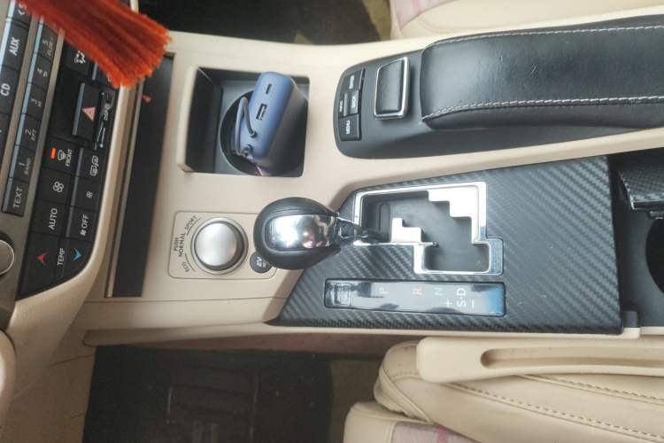 Used Lexus ES 2013 300h Elite Edition