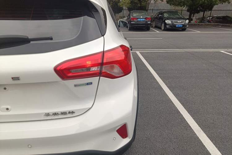 Used Ford Focus Active 2021 EcoBoost 180 Automatic Trendy Model