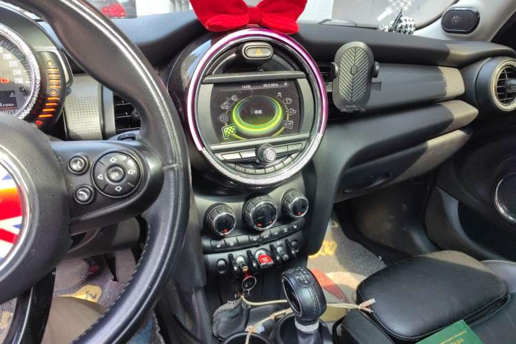 Used MINI 2015 1.5T COOPER Excitement Five-Door Edition
