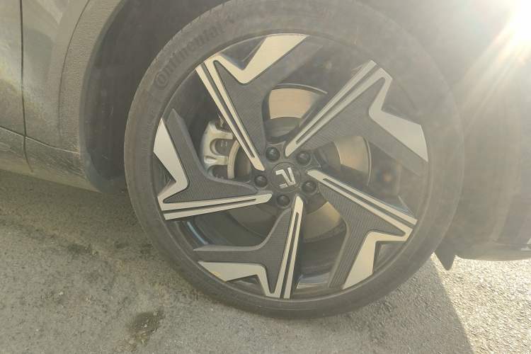 Used Rising R7 2024 Advanced Edition