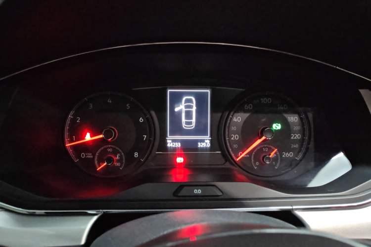 Used Volkswagen Lamando 2019 230TSI DSG Vision Edition China VI Standard
