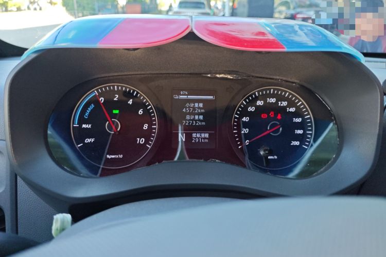 Used Wuling Yangguang 2024 300km Comfort-Grade Passenger Van 60kW
