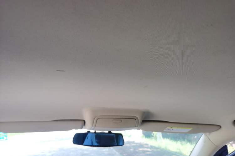 Used Volkswagen Tiguan 2015 1.8TSI Manual Two-Wheel Drive Fashion Edition Headliner