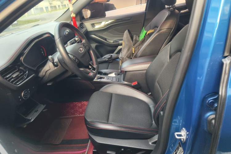 Used Ford Focus 2021 Sedan EcoBoost 180 Automatic ST Line