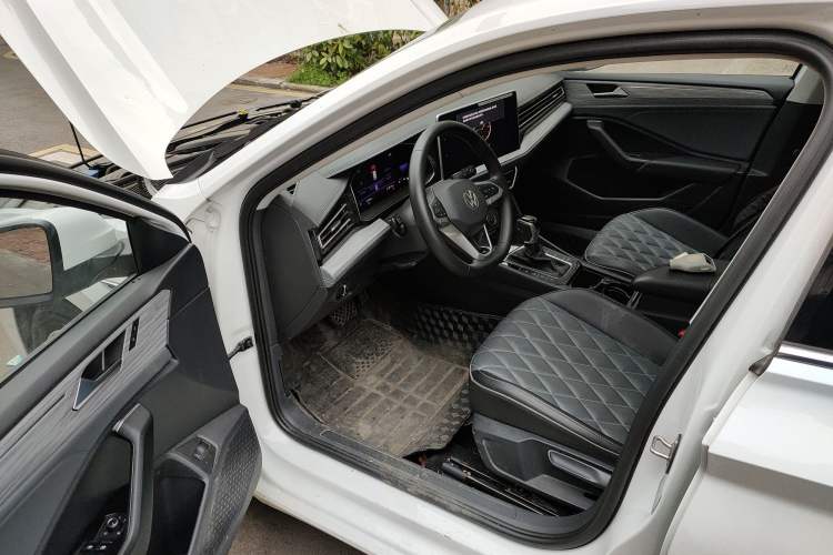 Used Volkswagen Sagitar 2023 300TSI DSG Excellence Edition
