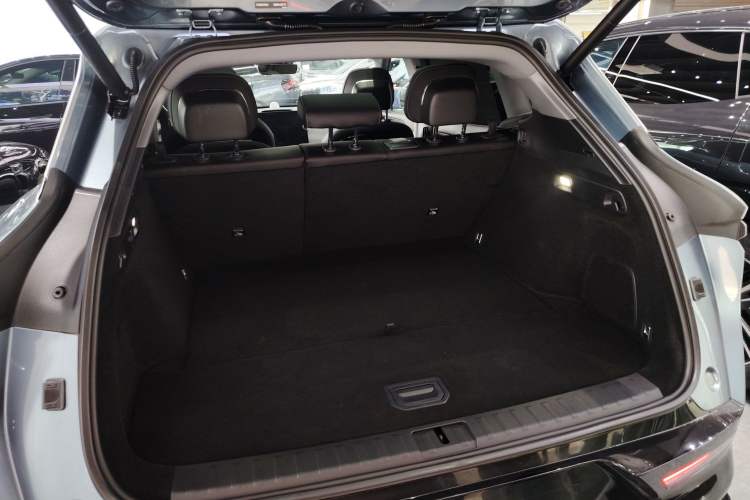 Used Zeekr 7X 2025 100 kWh Long-Range Rear-Wheel Drive with Intelligent Driving Features Trunk