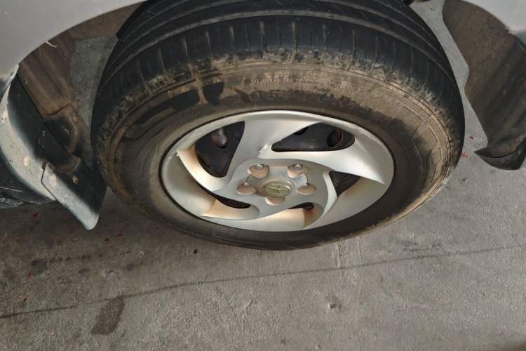 Used JAC Refine 2012 1.9T Shuttle Diesel Comfort Version HFC4DB1-2C