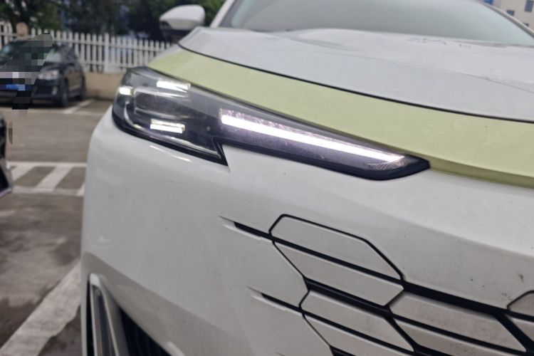 Used CHANGAN UNI-K iDD 2022 Blue Whale iDD 130km 1.5T Excellence Model Right Front Headlight