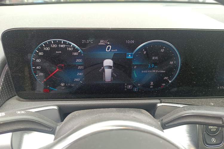 Used Mercedes-Benz GLB 2021 GLB 200 Dynamic Edition Instrument Cluster