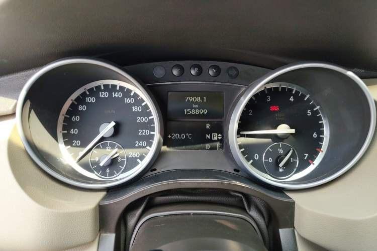 Used Mercedes-Benz R-Class 2010 R 350 L 4MATIC
