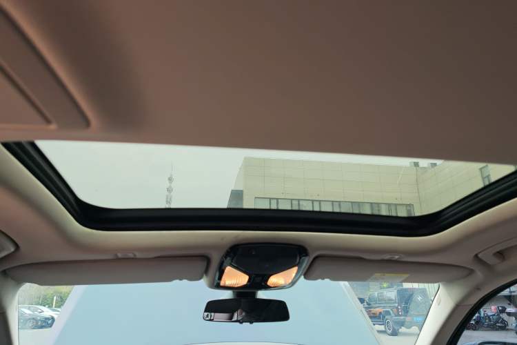 Used BMW 5 Series 2019 Facelifted 530Li Leading Edition Luxury Package
