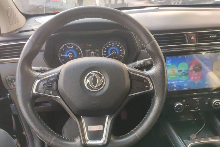 Used Dongfeng Fengon 580 2017 1.5T Manual Luxury Model