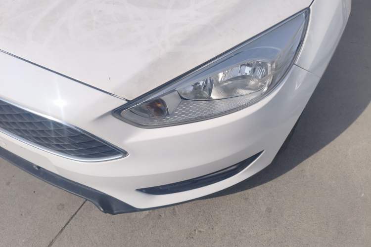 Used Ford Focus 2018 Two-Door Classic EcoBoost 125 Automatic Supercharged Style SmartDrive Edition