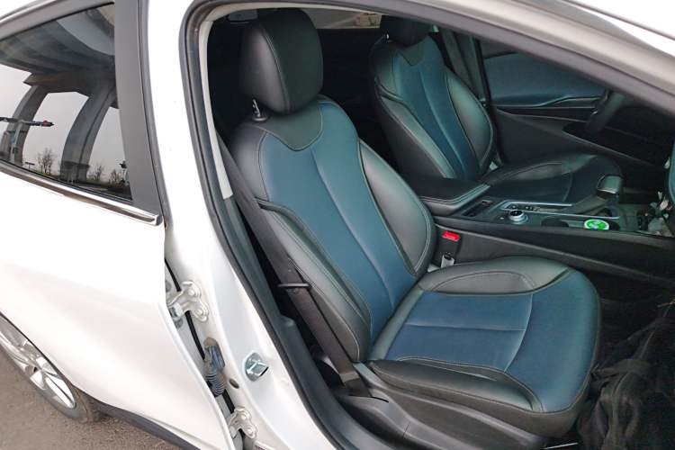 Used Buick Velite 6 2023 430km Range Commuter Version
