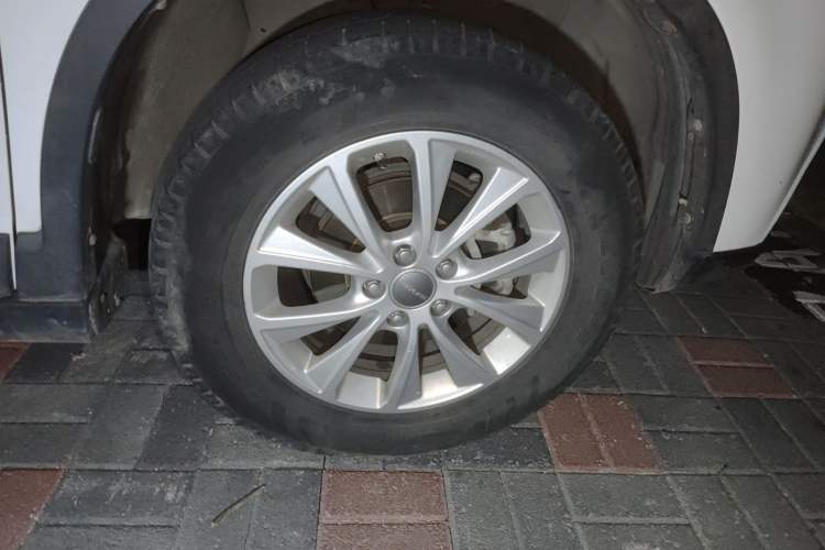 Used Haval H6 2018 Red-Label Sport Edition 1.5T Automatic Two-Wheel Drive Elite Model Right Front Wheel Hub