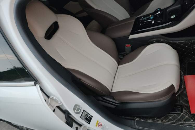 Used BYD Qin PLUS 2024 HONOR Edition DM-i 55KM Leading Model
