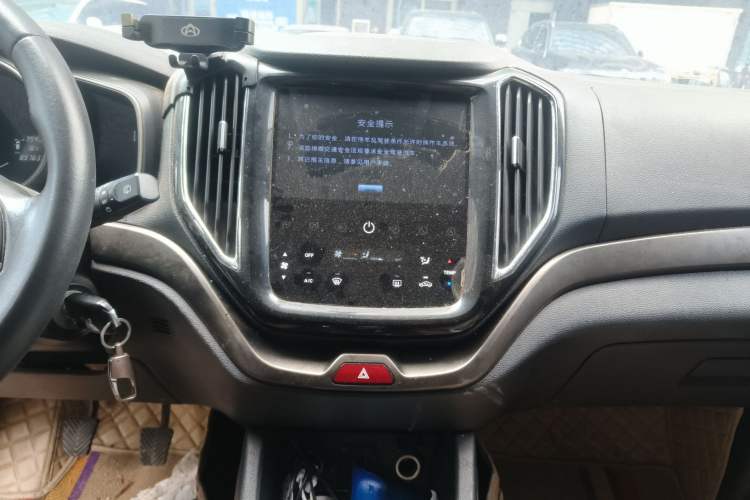 Used CHANGAN OSHAN CX70 2016 1.6L Manual Luxury Model