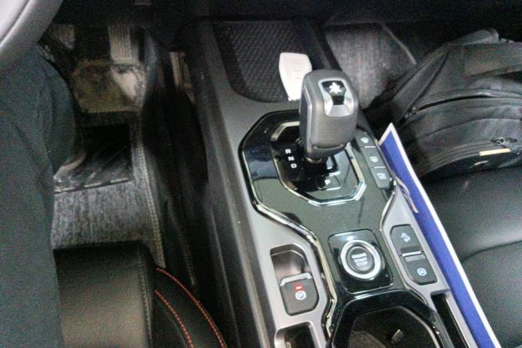 Used Geely Auto Cowboy 2025 1.5TD Fun-Offroad Version Gear Lever