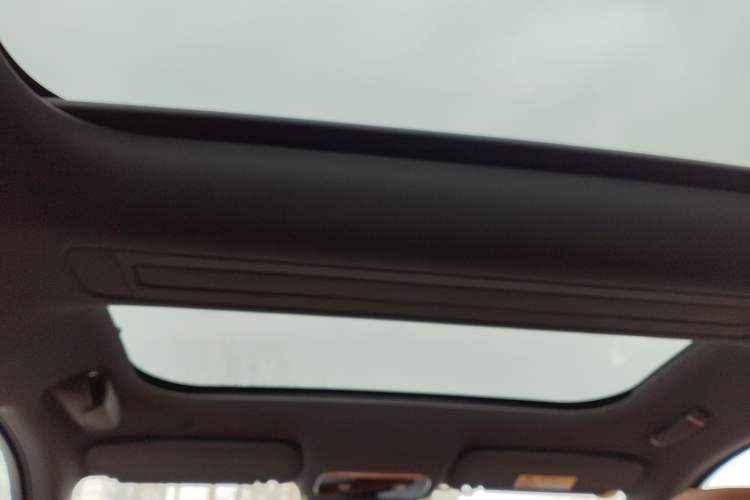 Used Hima AITO M8 2025 Extended-Range Ultra Version 53.4 kWh 6-Seater Edition