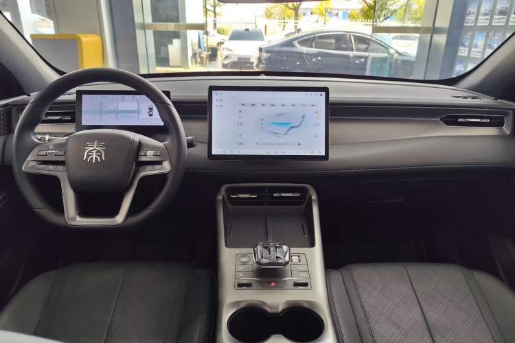 Used BYD Qin PLUS 2025 DM-i Smart Drive 120KM Superior Model