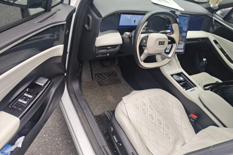 Used Geely Galaxy L7 2023 1.5T 115 km Starship
