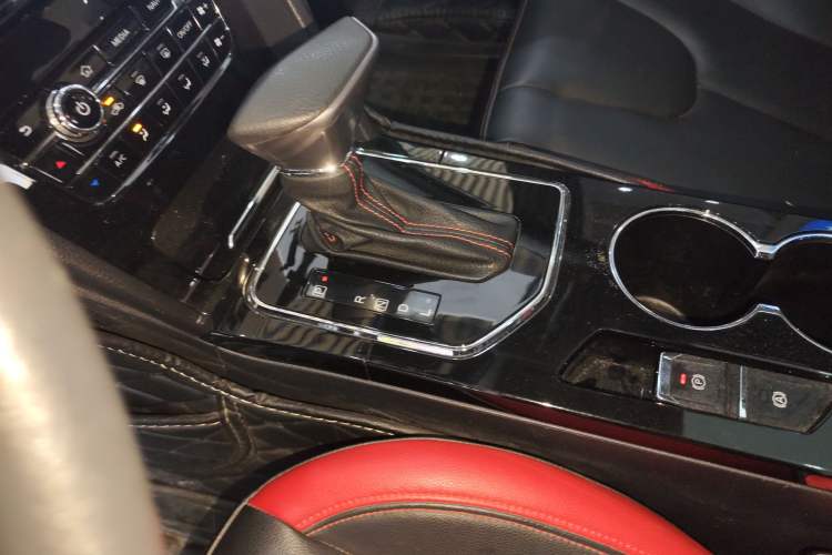 Used Venucia D60 2019 100 000 Honor 1.6L XL CVT Chenku Edition China VI Standard