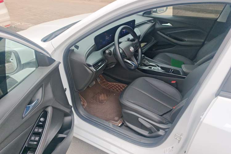 Used Buick Verano 2023 Pro Enjoyment Edition Driver Seat