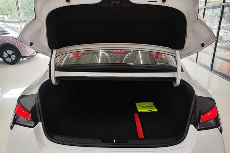 Used Hyundai Elantra 2023 1.5L CVT GLX Elite Edition
