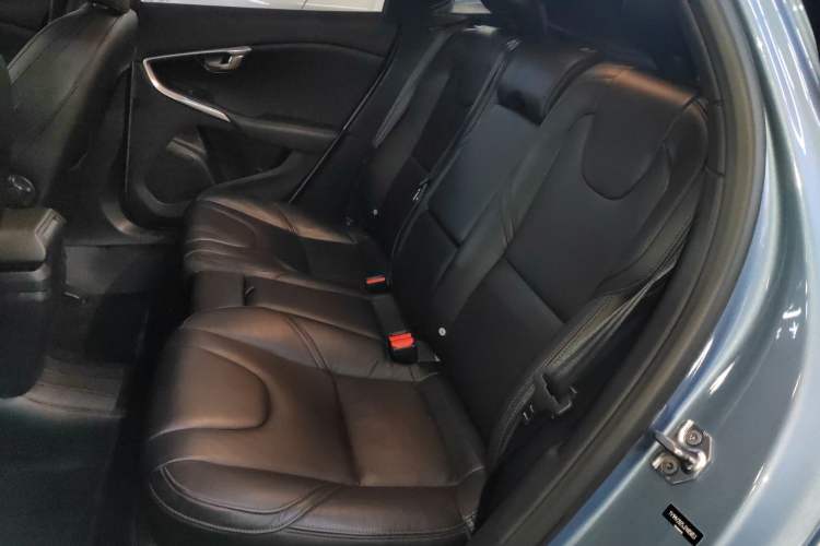 Used Volvo V40 2018 T3 Zhiyi Edition Left Rear Seat