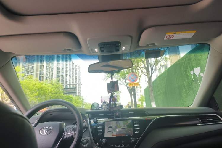 Used Toyota Camry 2018 2.5G Luxury Edition Headliner