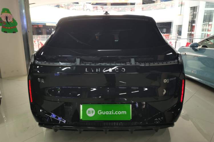 Used Lynk & Co 08 EM-P 2025 120km Long-Range Pro
