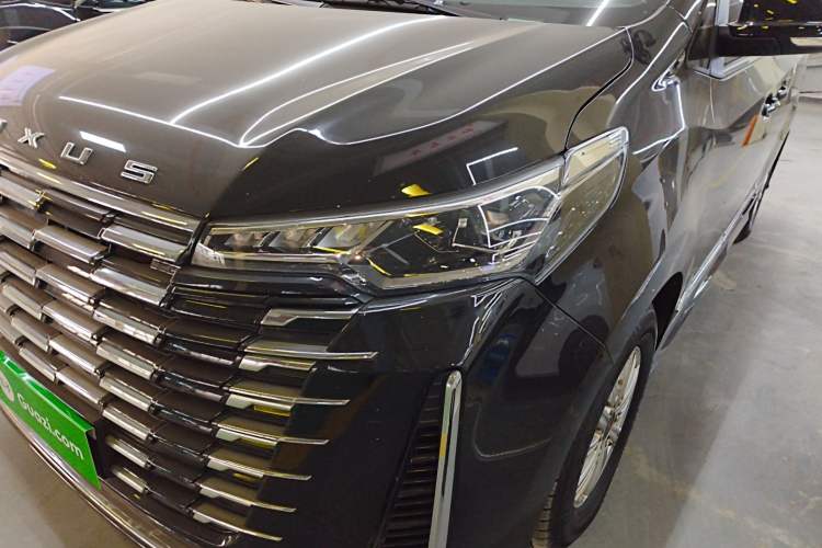 Used SAIC MAXUS G10 2025 MAX 2.0T Automatic Luxury Edition Gasoline 7-Seater
