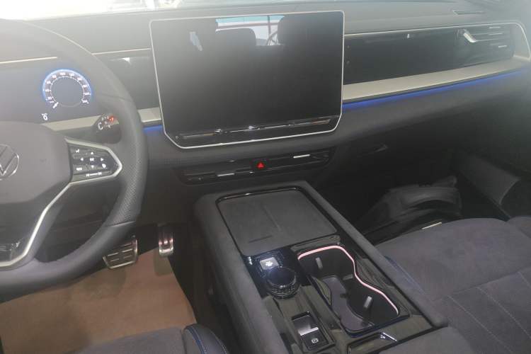 Used Volkswagen Teramont 2025 Tiguan Pro 450TSI Four-Wheel Drive Summit Edition