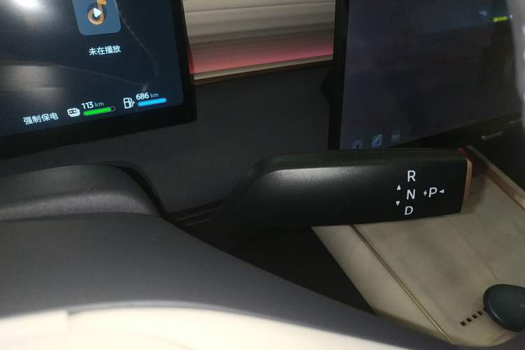 Used Nissan N6 2026 Model 180 Max
