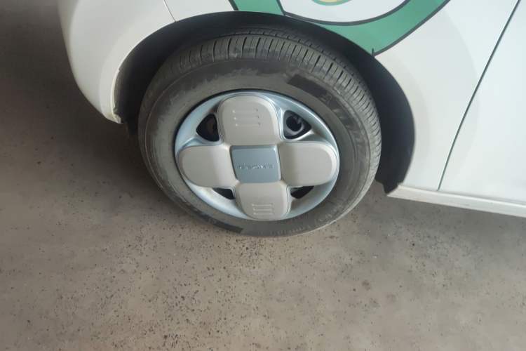 Used Geely Galaxy Panda 2024 Panda Mini 200km Endurance Bear
