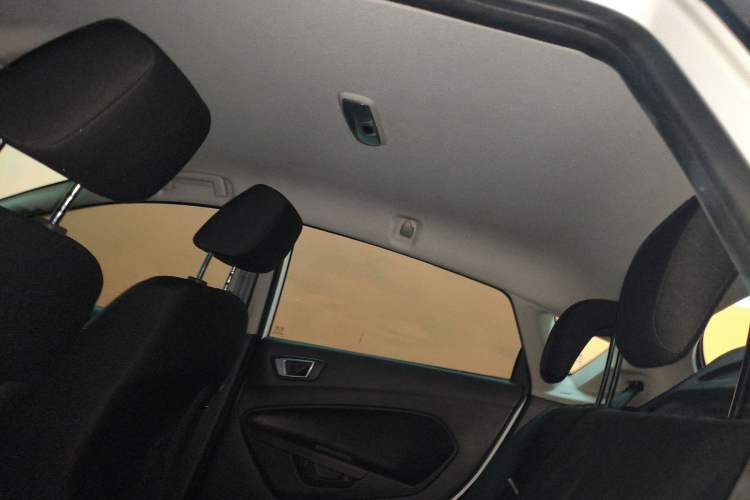 Used Ford Fiesta 2013 Hatchback 1.5L Manual Fashion Edition
