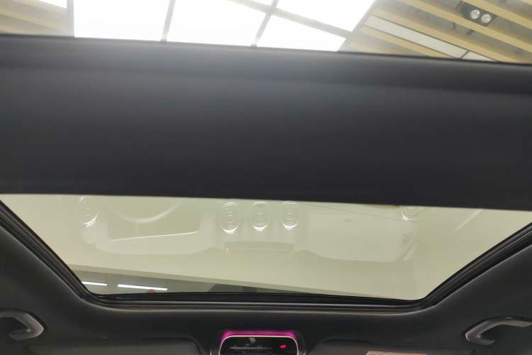 Used Mercedes-Benz C-Class 2024 Restyled C 260 L Sport Edition Headliner