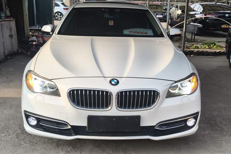 Used BMW 5 Series 2014 525Li Luxury Design Package