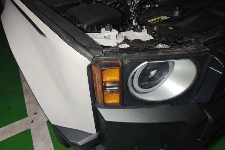 Used Toyota Prado 2024 2.4T Cross-Border BX Edition 5 Seats Right Front Headlight