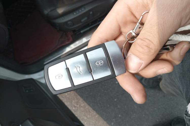 Used Volkswagen FAW-Volkswagen CC 2016 1.8TSI Luxury Model Vehicle Key