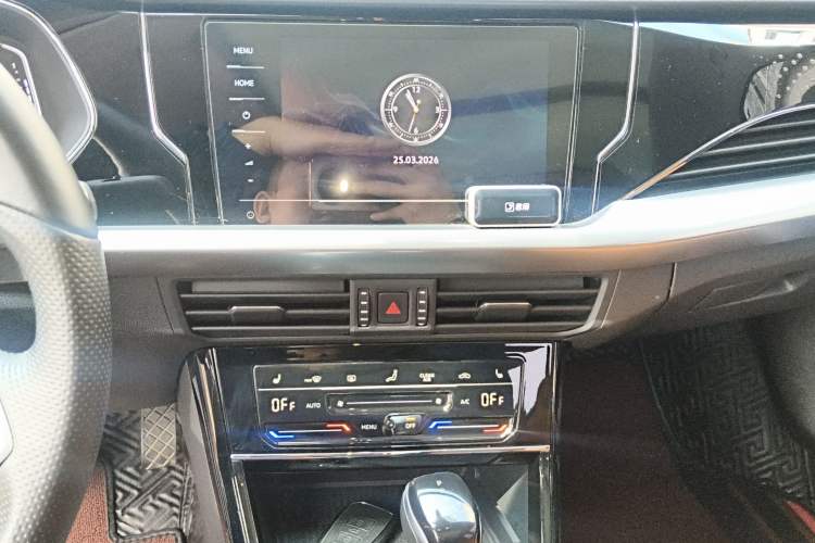 Used Volkswagen Passat 2023 Revised 330TSI Elite Edition Audio And AC Panel