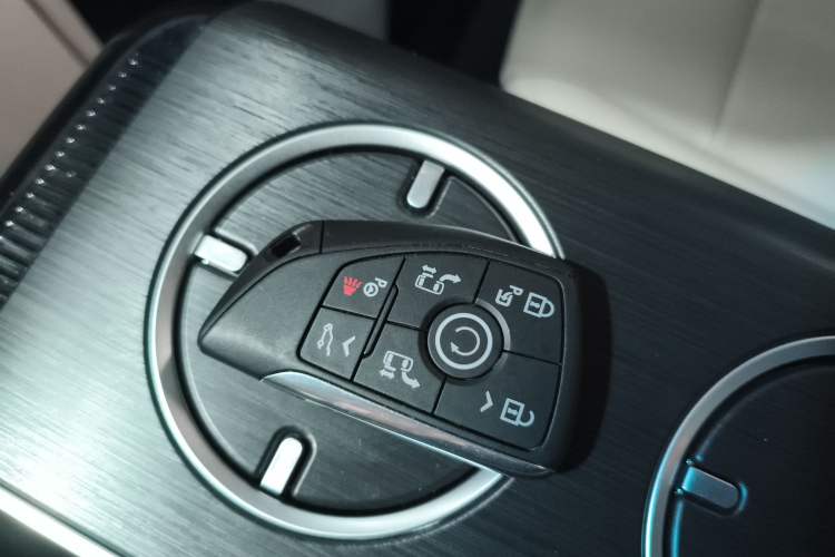 Used Buick GL8 New Energy 2024 Lu Zun Luxury Edition 7-Seater
