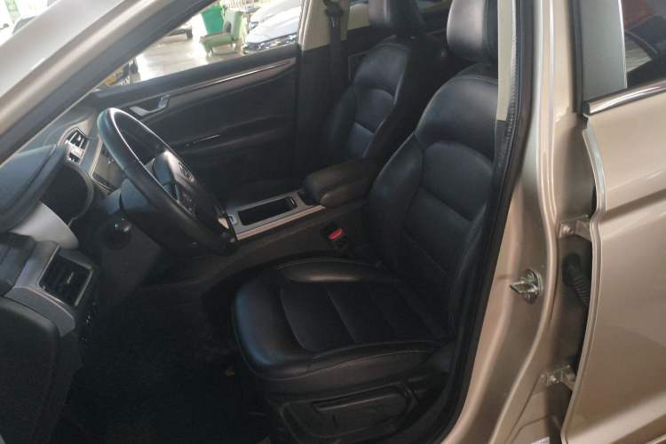 Used Geely Auto Emgrand GL 2017 1.8L DCT Elite Model Left Front Seat